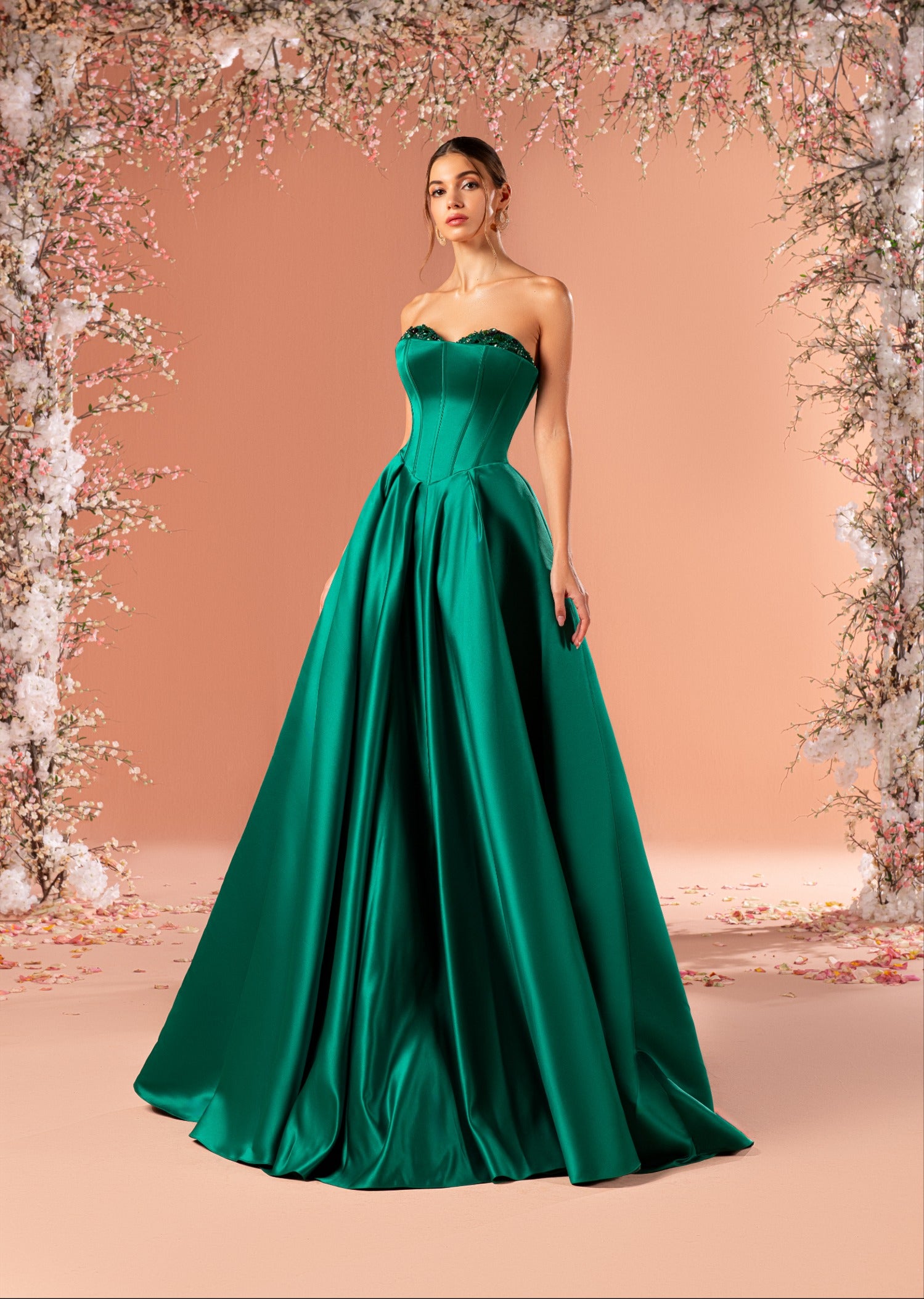 Emerald Green Strapless Satin Ball Gown yuzini Emerald Green Strapless Satin Ball Gown yuzini