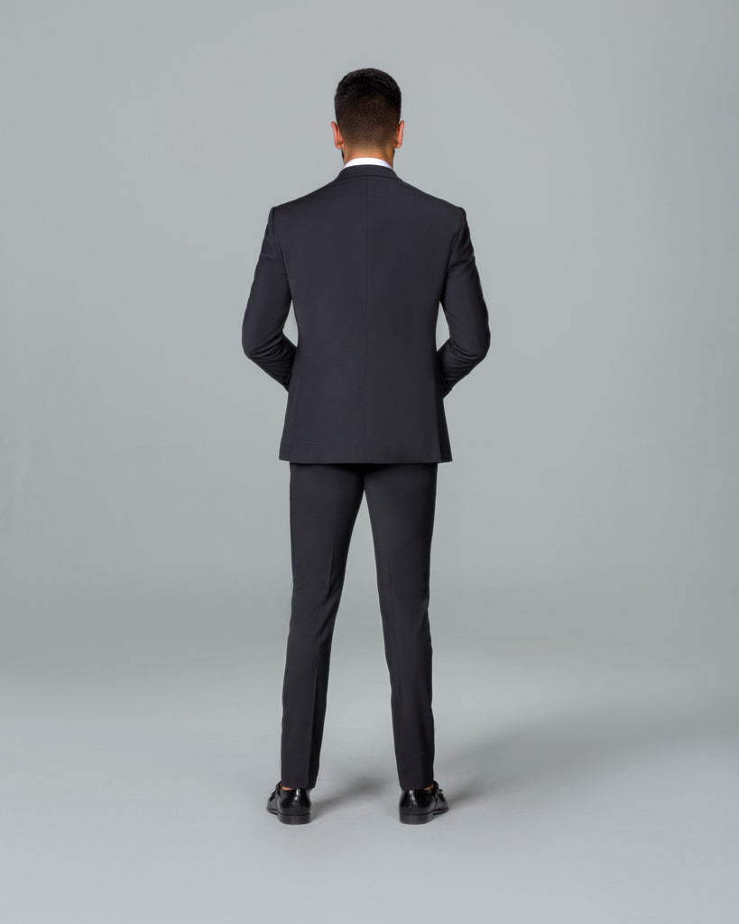 Men's suits online in UAE, Suits in Saudi Arabia